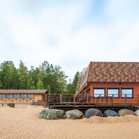 Baza Otdikha Mir Mayakov Hotel Ladozhskoye Ozero Exterior photo