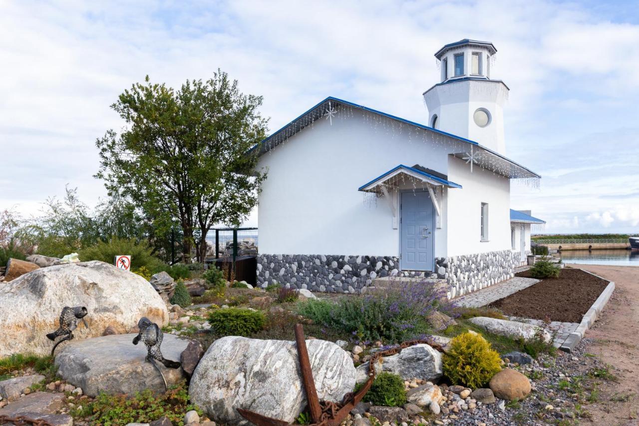 Baza Otdikha Mir Mayakov Hotel Ladozhskoye Ozero Exterior photo