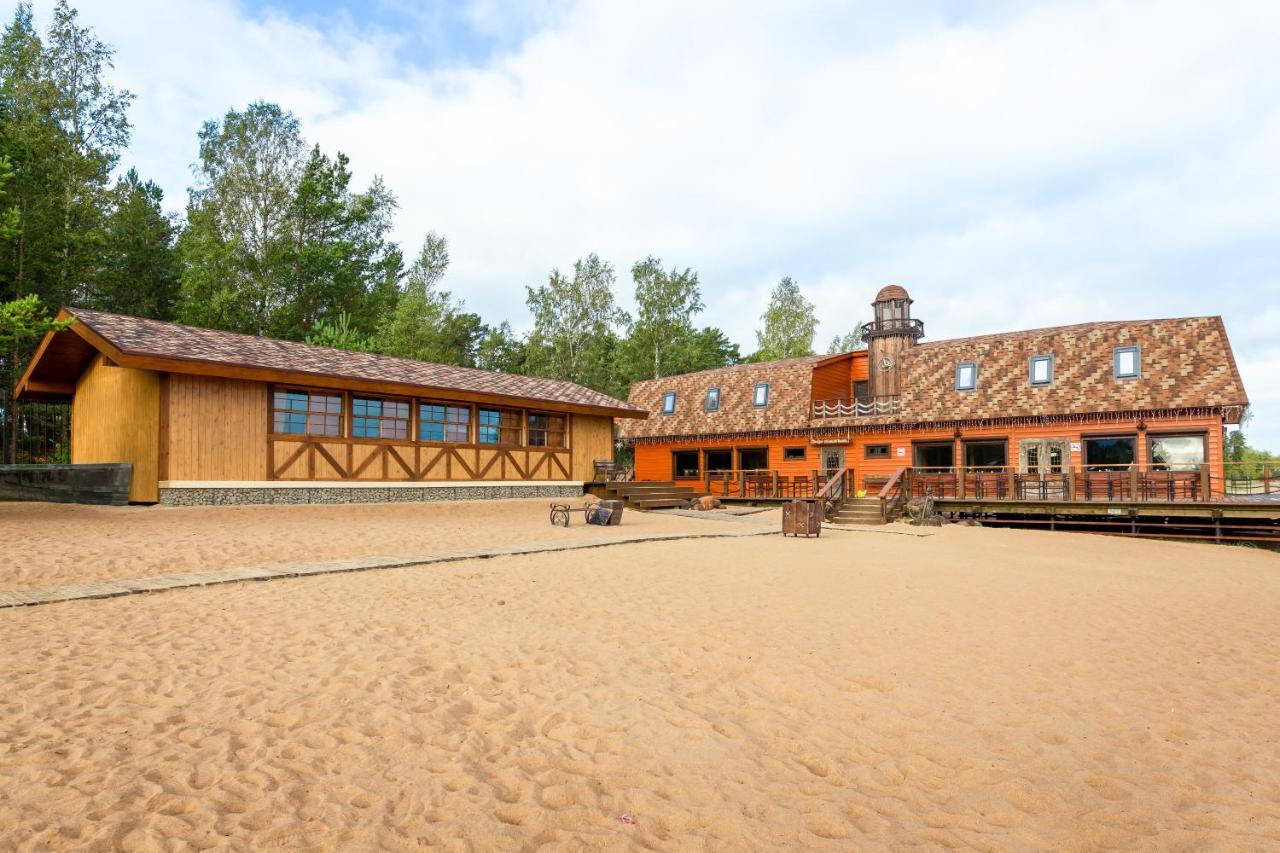 Baza Otdikha Mir Mayakov Hotel Ladozhskoye Ozero Exterior photo